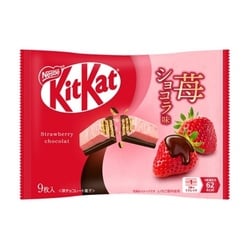KitKat Strawberry Chocolate Flavor 104g